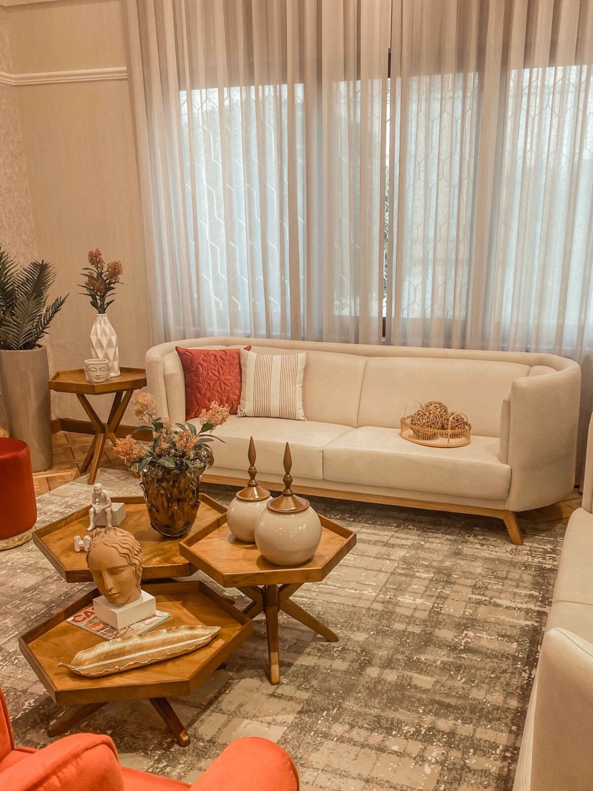 Mesa Lateral Melina Mesa Lateral Melina