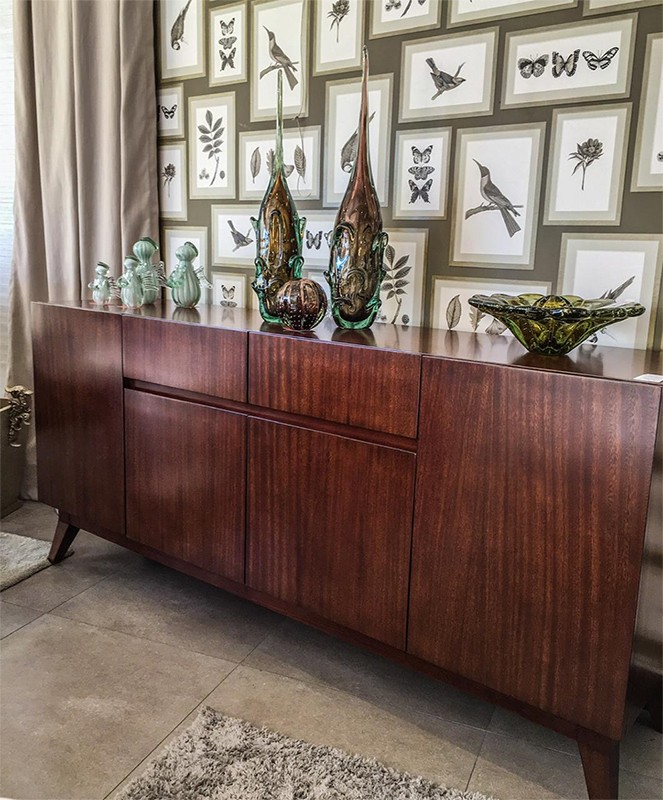 Buffetera Madera Roble 1.74m. Buffetera Madera Roble 1.74m.
