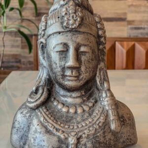 Escultura Piramitha Head