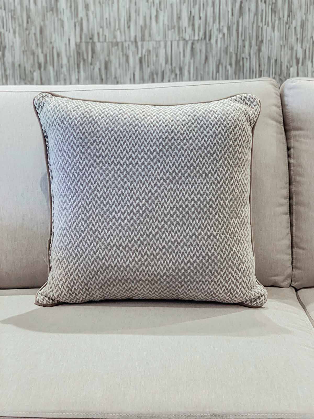 2418A – 2394C (2) cojin decorativo