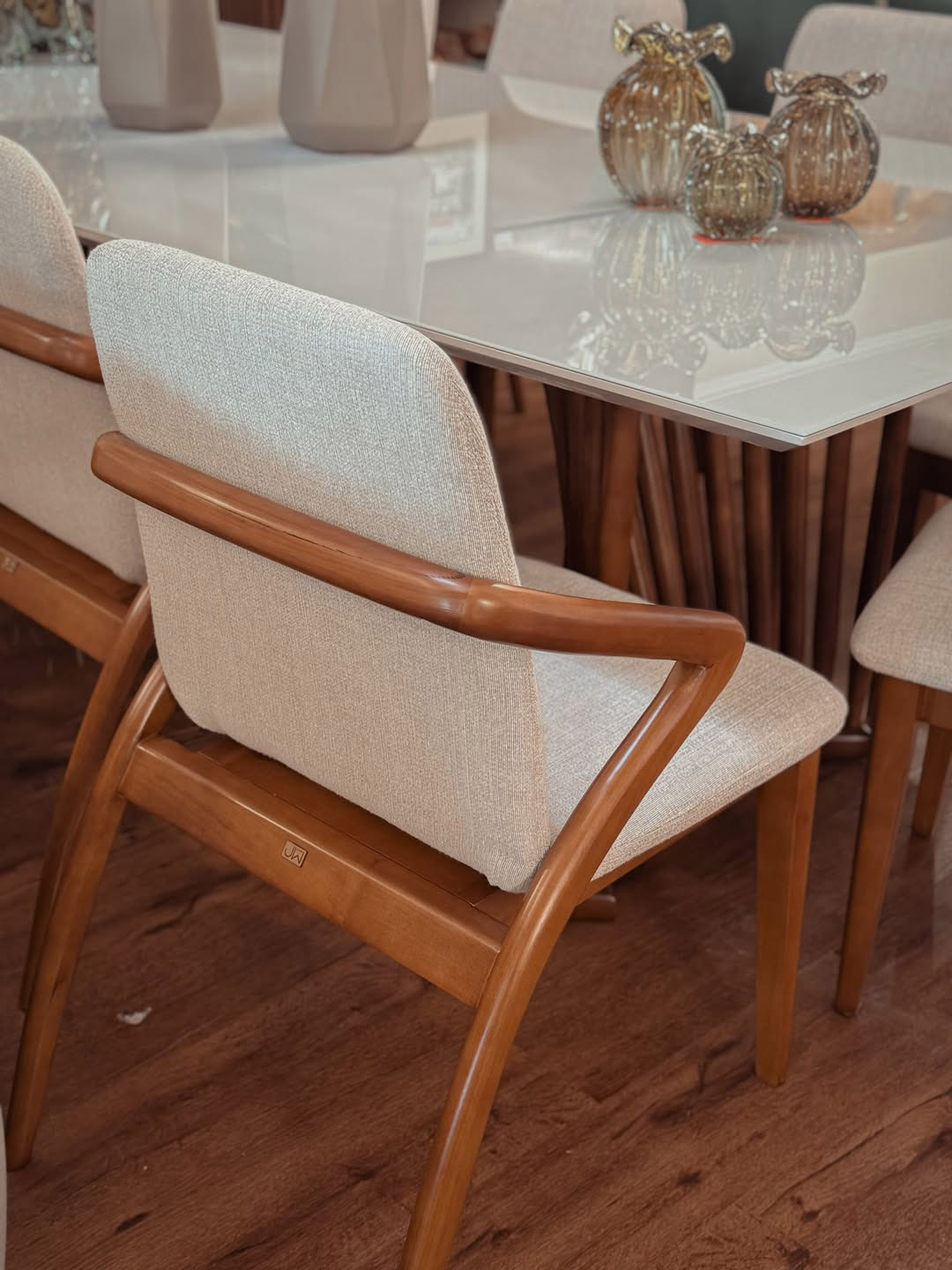 Orn OFF WHITHE 2.60 (5) mesa comedor orn