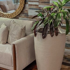 maceta beige claro