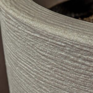 maceta beige claro